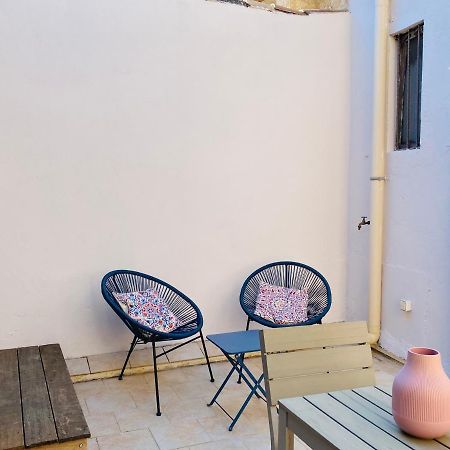 Appartements Entre Provence Et Camargue Tarascon Luaran gambar